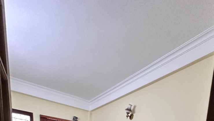 Cho thuê nhà tại ngõ 192 Lê Trọng Tấn, 4 tầng, 40m2, 5 ngủ, 3 WC giá chỉ 10.5 triệu